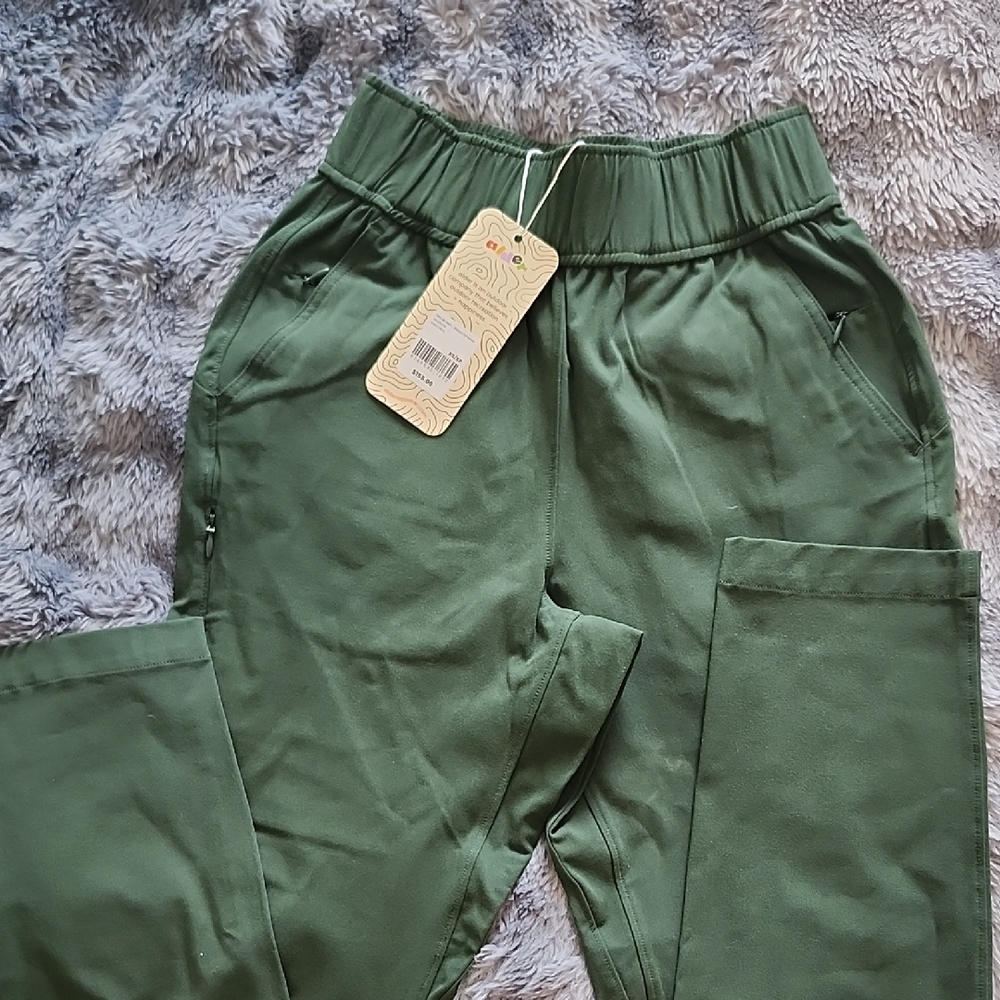 Women's Green Straight Leg Pants